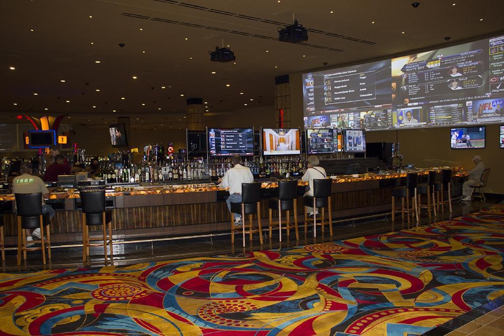 Hollywood Casino St. Louis Hotel Maryland Heights Exterior photo